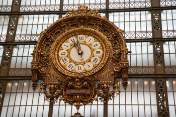 Image of main hall of Musee d'Orsay Paris